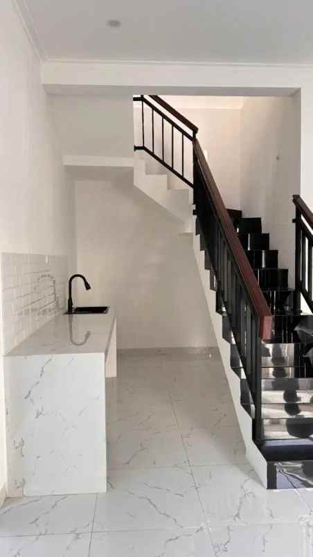 dijual rumah baru cantik di serpong ciater dekat bsd