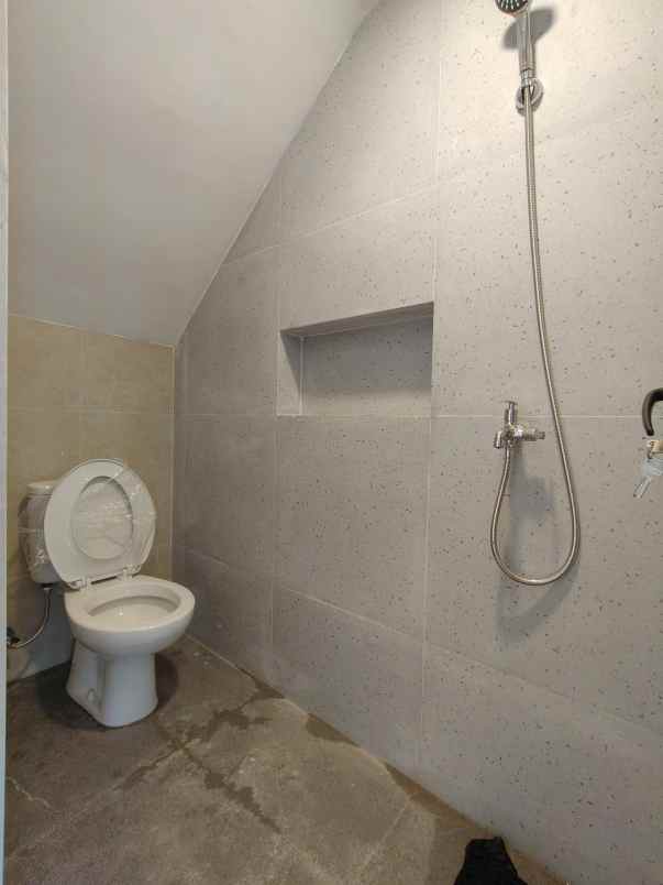 dijual rumah baru design minimalis modern siap huni