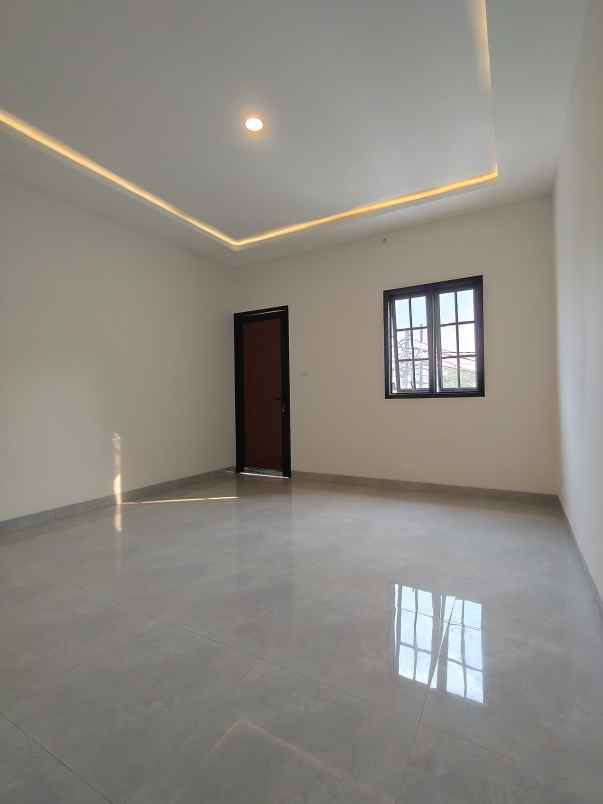 dijual rumah baru design minimalis modern siap huni