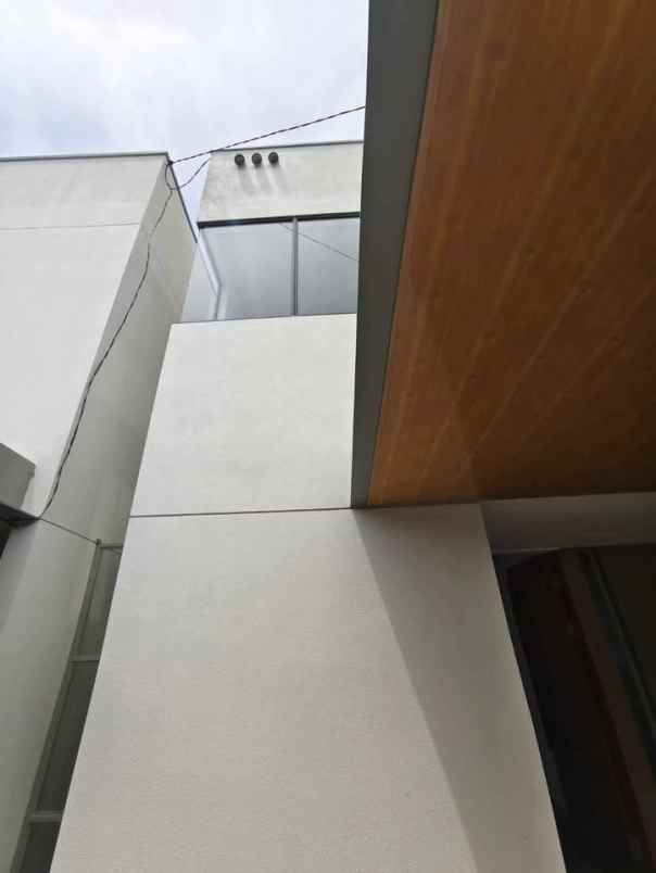 dijual rumah baru di neptunus margahayu bandung