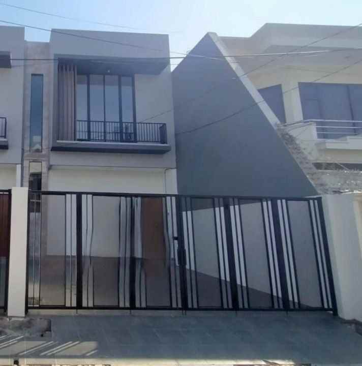 dijual rumah baru gress lebak arum thalia surabaya