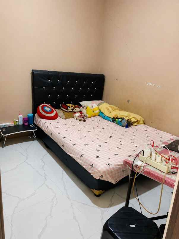 dijual rumah bedahan sawangan depok