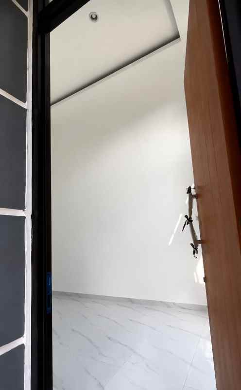 dijual rumah bedahan sawangan depok