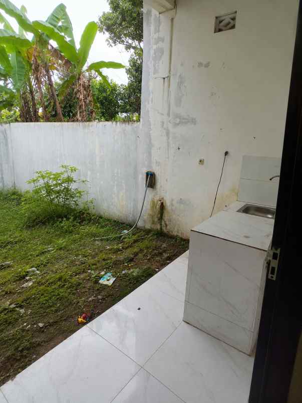 dijual rumah bedahan sawangan depok