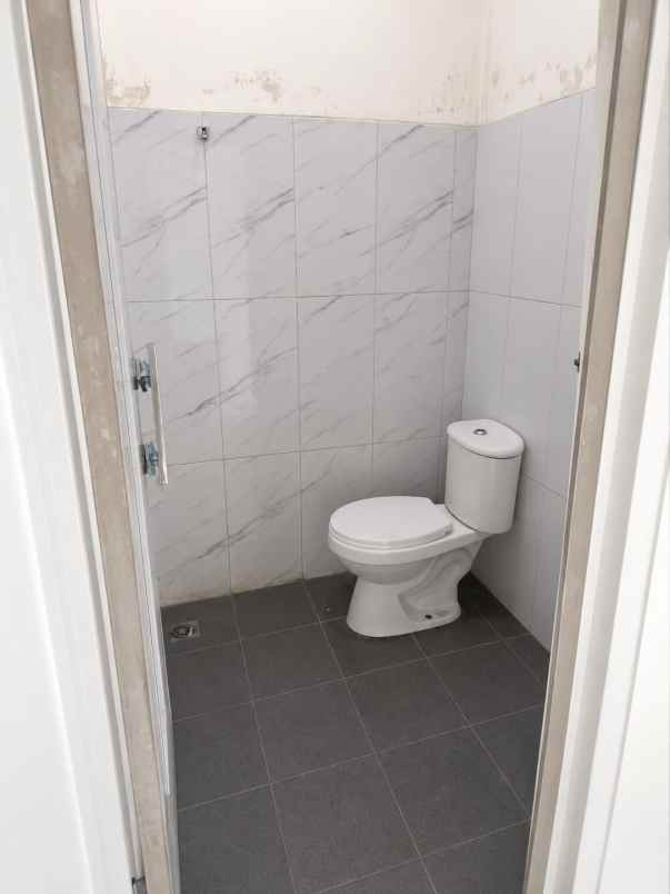 dijual rumah bedahan sawangan depok