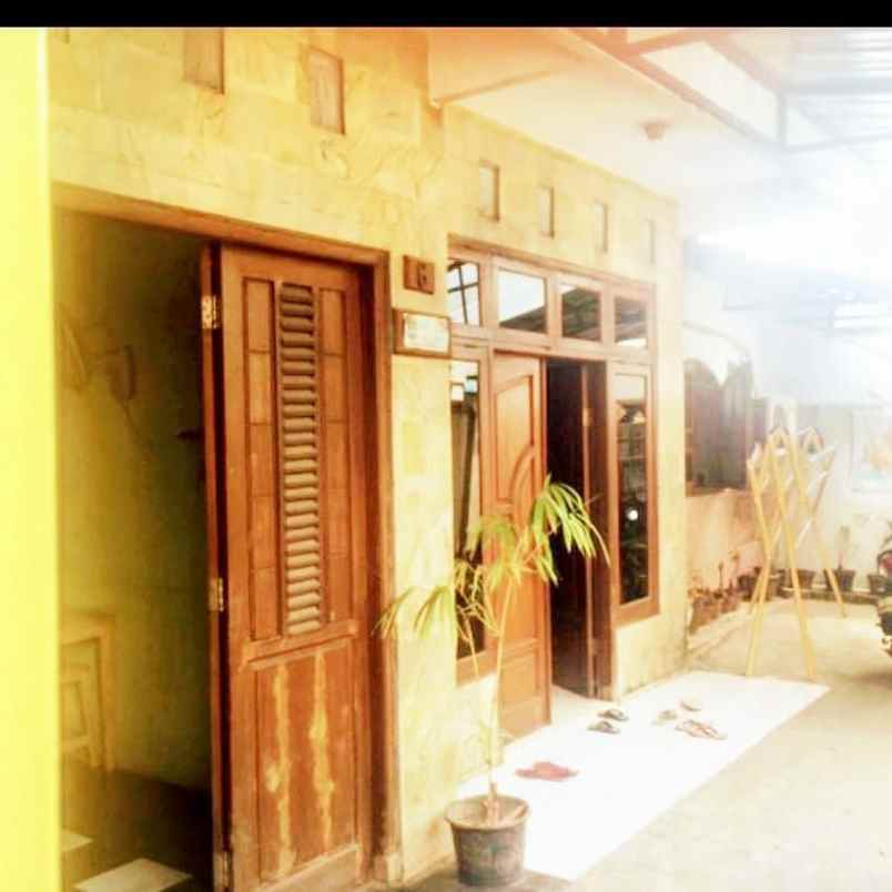 dijual rumah beji depok