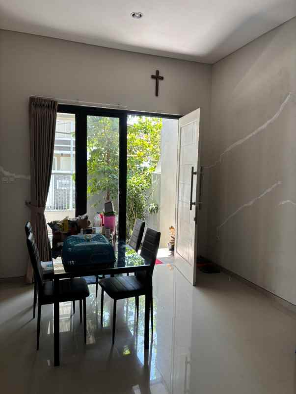 dijual rumah bhaskara