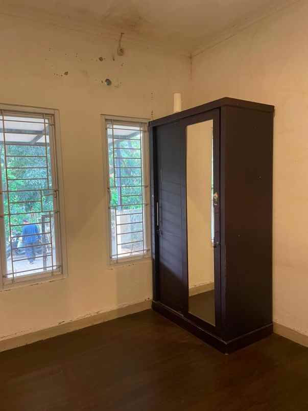 dijual rumah bojongsari depok