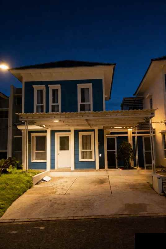 dijual rumah bsb city