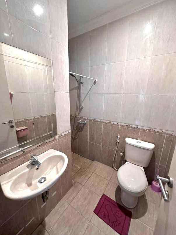 dijual rumah bsd nusaloka