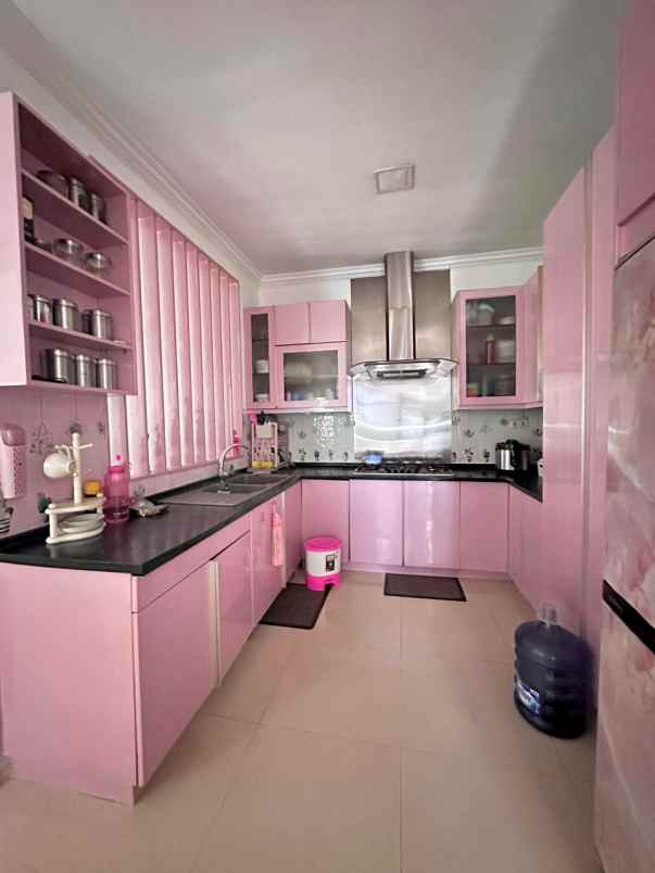 dijual rumah bsd nusaloka