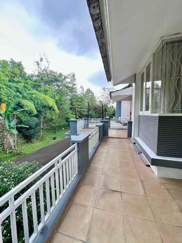 dijual rumah bsd nusaloka