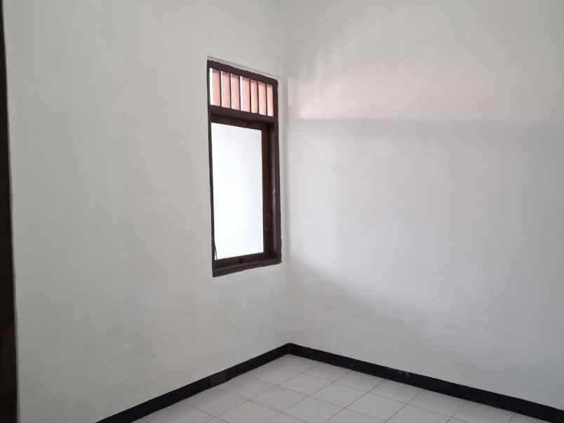 dijual rumah bukit kencana jaya
