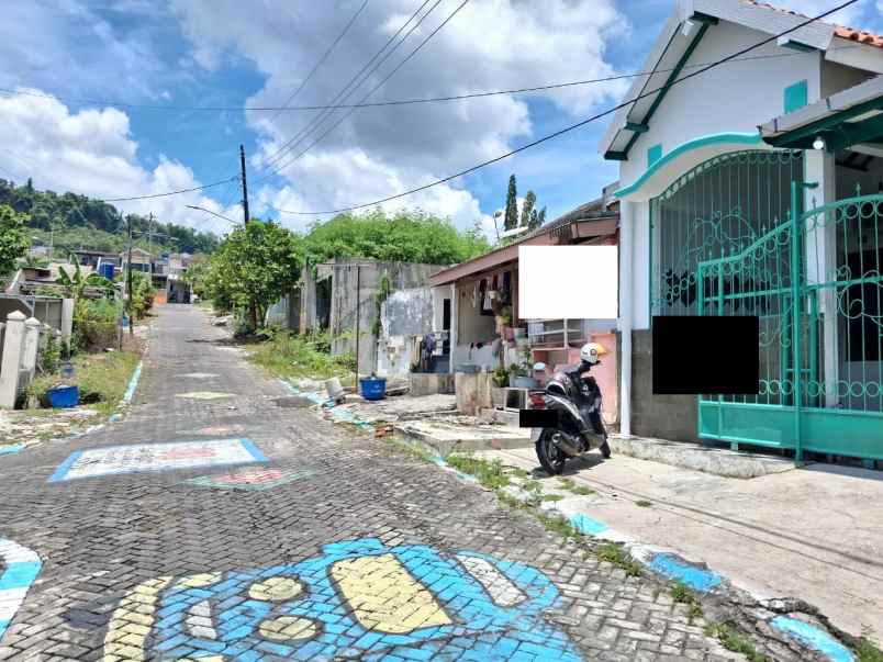 dijual rumah bukit kencana jaya