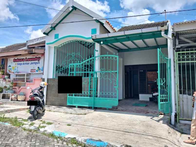 dijual rumah bukit kencana jaya