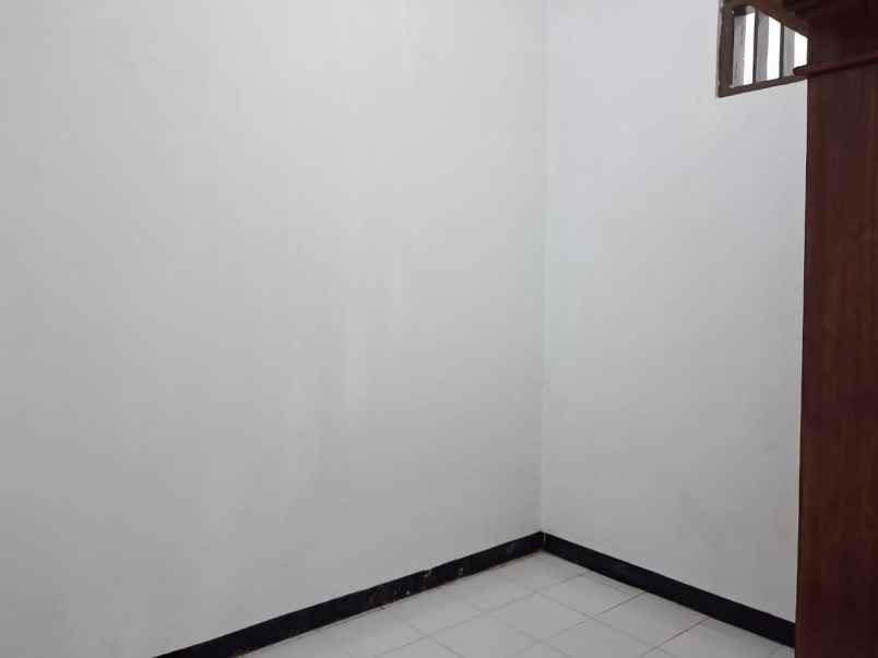 dijual rumah bukit kencana jaya