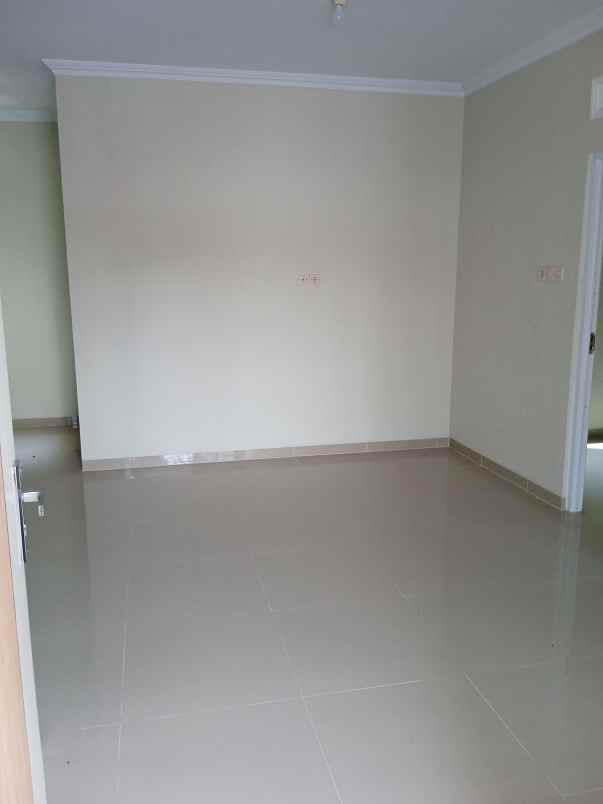 dijual rumah candi gebang