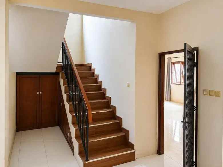 dijual rumah cilandak barat