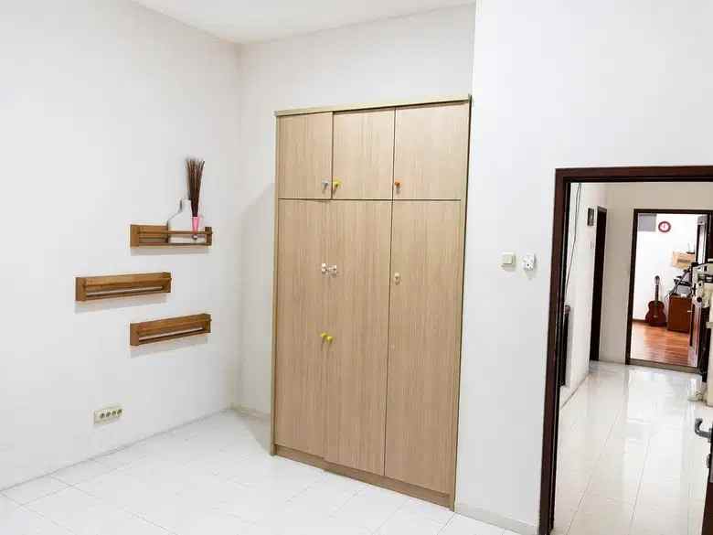dijual rumah cilandak barat