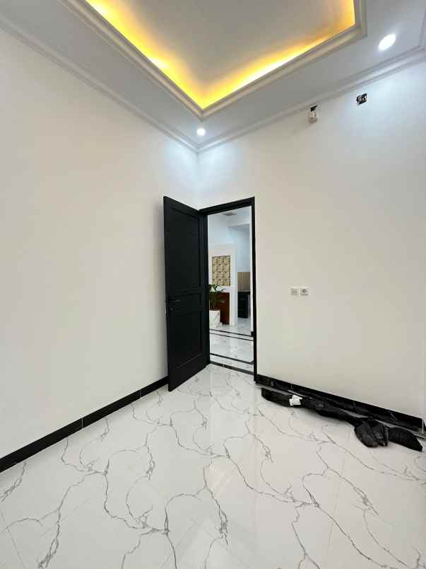 dijual rumah cilandak kko