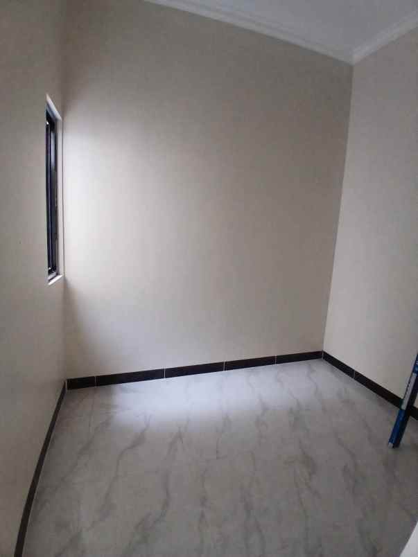 dijual rumah cilodong depok