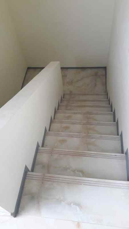 dijual rumah cinangka sawangan depok