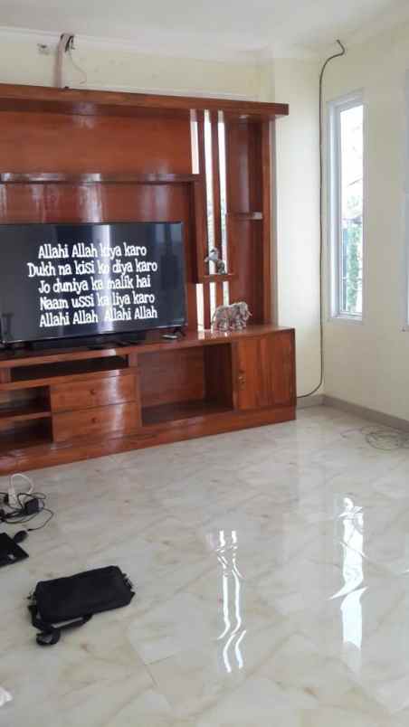 dijual rumah cinangka sawangan depok