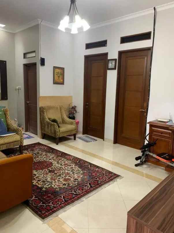 dijual rumah cipete selatan