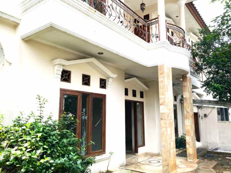 dijual rumah citra grand cibubur bek