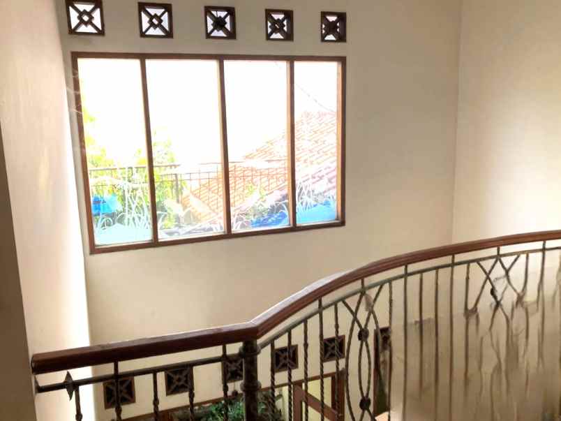 dijual rumah citra grand cibubur bek