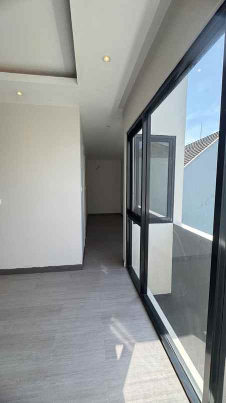 dijual rumah citraland cluster woodland