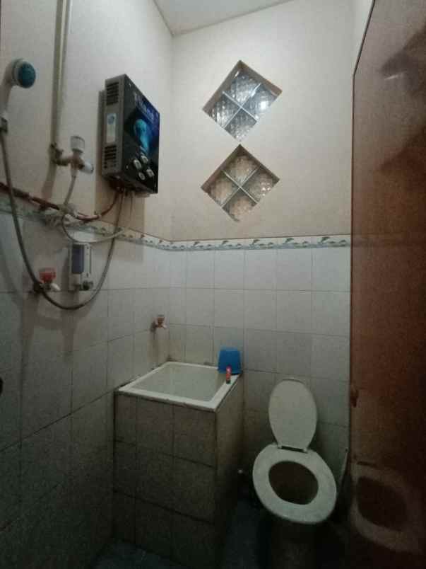 dijual rumah ciwaruga