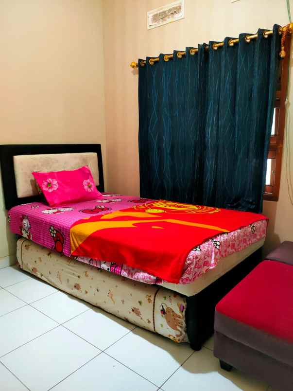 dijual rumah ciwaruga