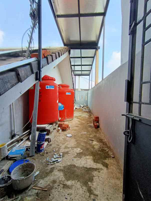 dijual rumah ciwaruga