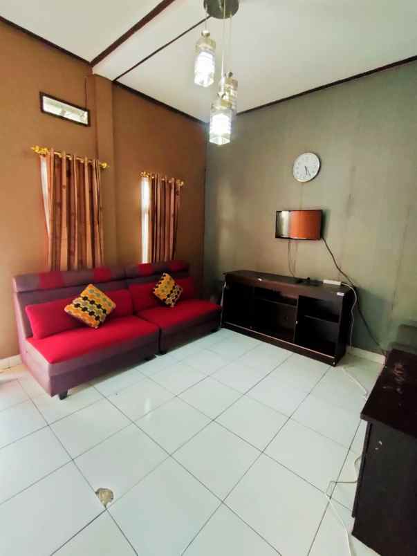 dijual rumah ciwaruga