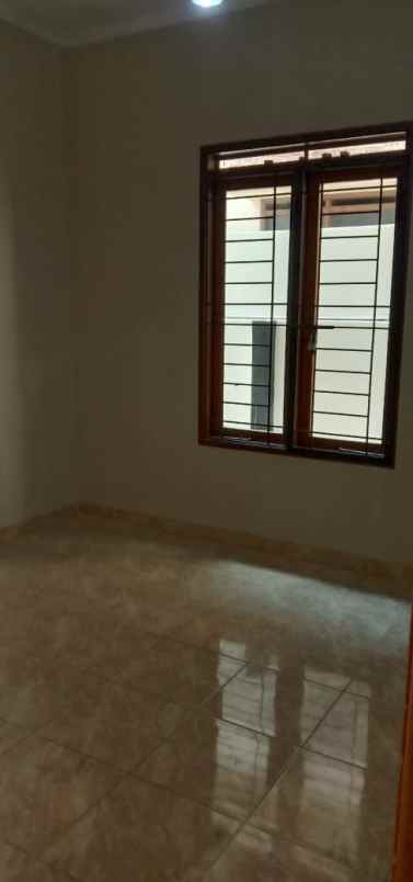dijual rumah ciwaruga