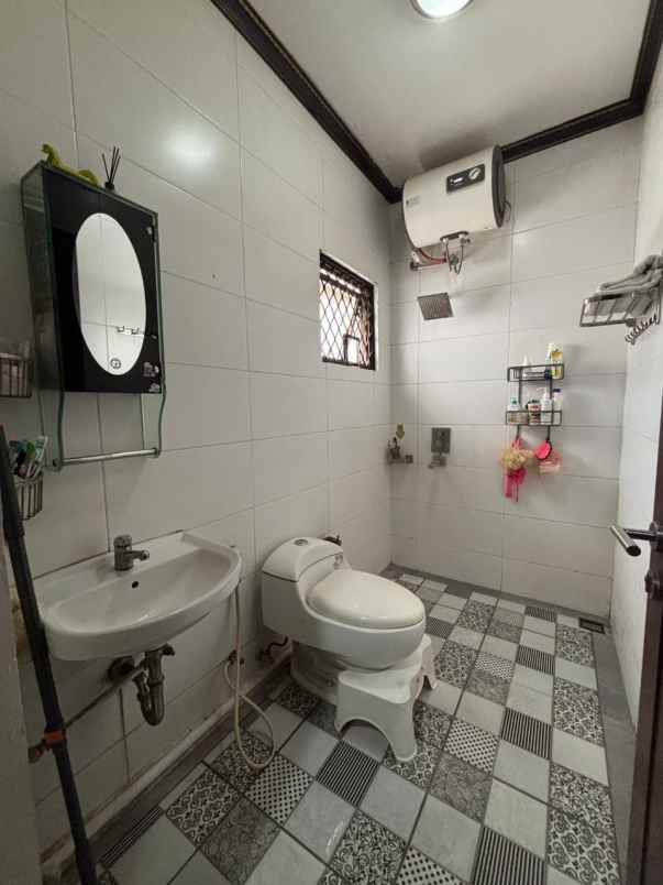 dijual rumah cluster alamanada jgc