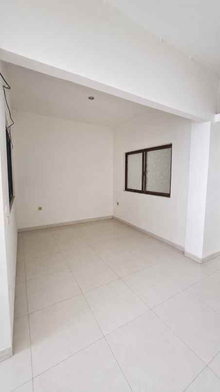 dijual rumah cluster alamanda jgc