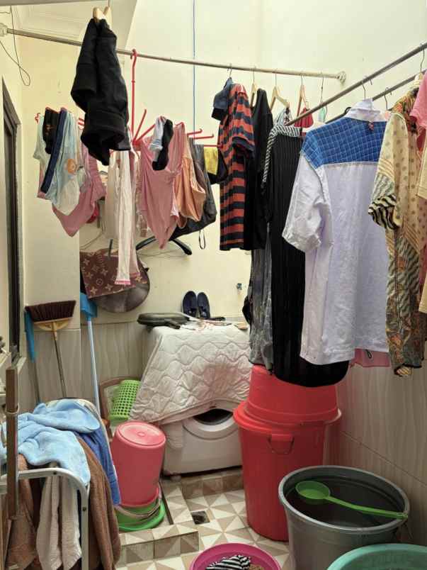 dijual rumah cluster aralia kota