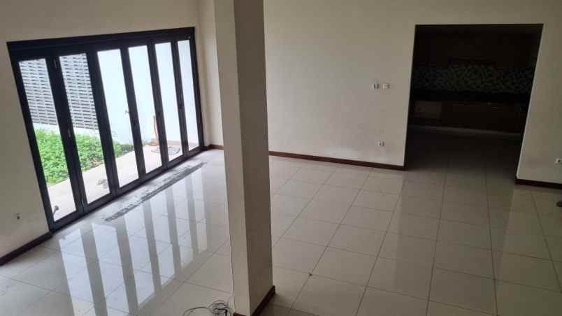 dijual rumah cluster asera nishi