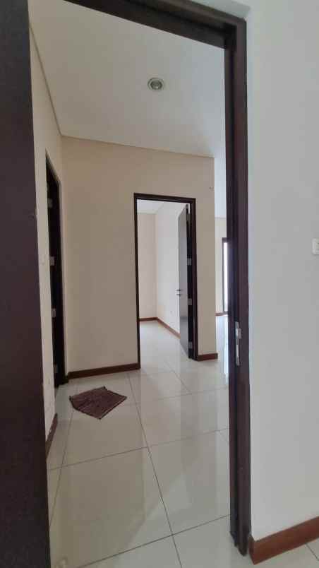 dijual rumah cluster asera nishi