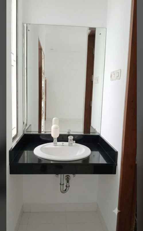 dijual rumah cluster harapan indah bekasi