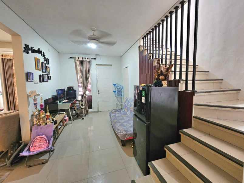 dijual rumah cluster lavesh harapan