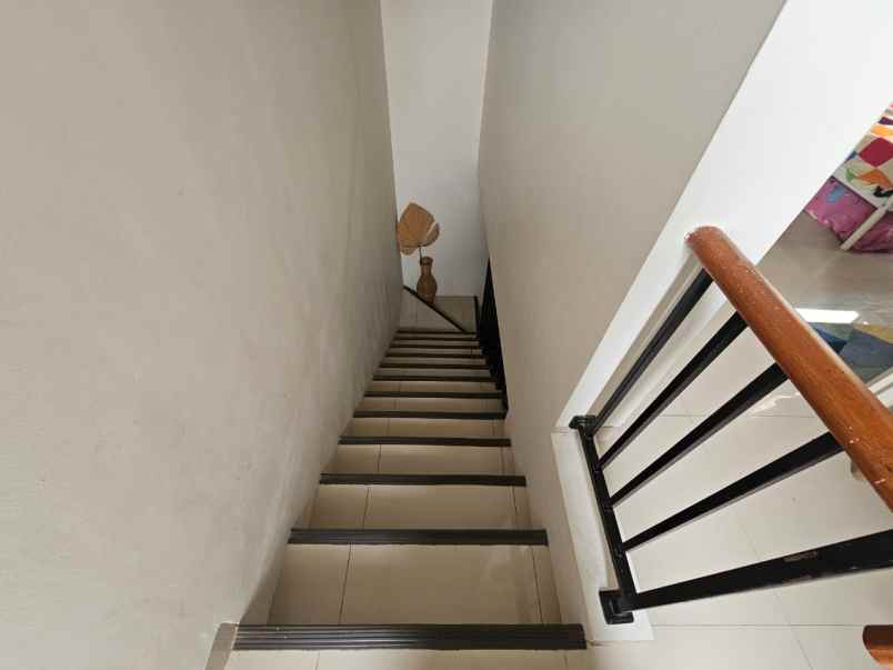 dijual rumah cluster lavesh harapan