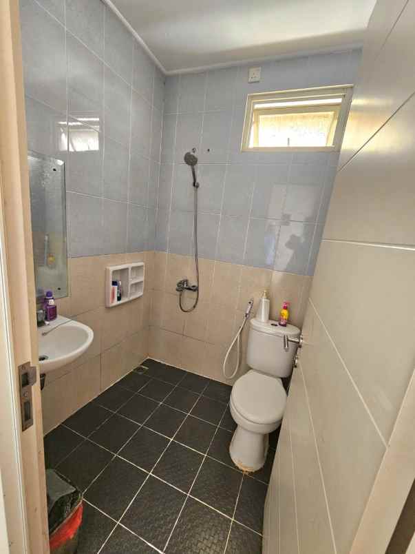 dijual rumah cluster lavesh kota