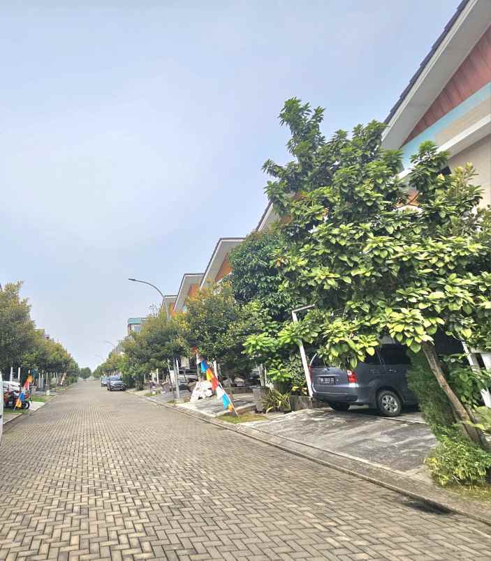 dijual rumah cluster lavesh kota