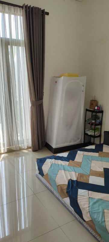 dijual rumah cluster shinano jakarta