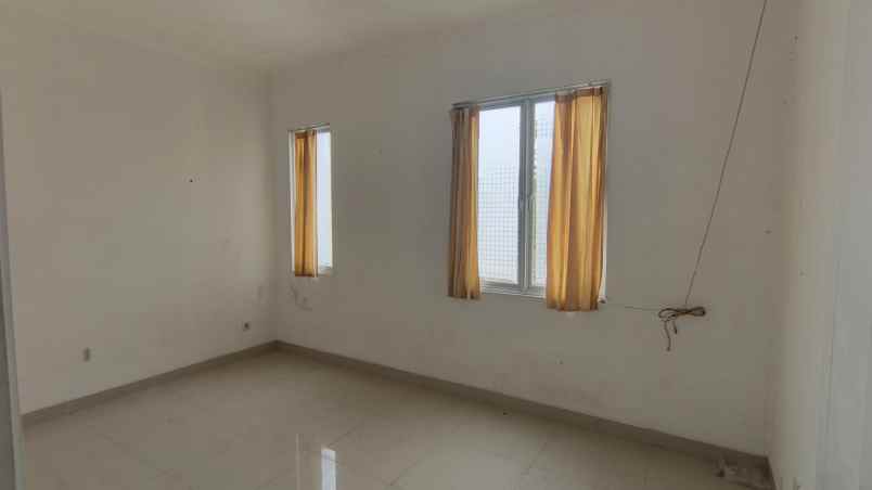 dijual rumah cluster thames jgc jakarta