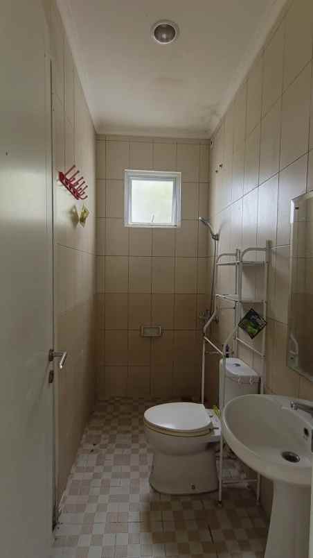 dijual rumah cluster thames jgc jakarta