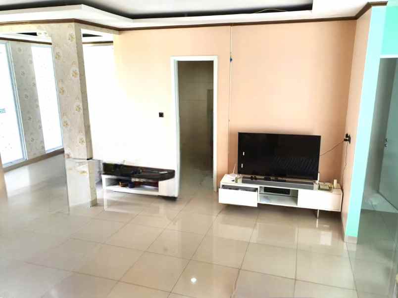 dijual rumah cluster yarra jgc jakarta